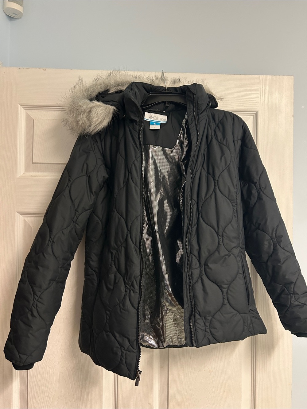 Columbia Black Quilted Puffer Jacket with Detachable Faux Fur Trim Hood